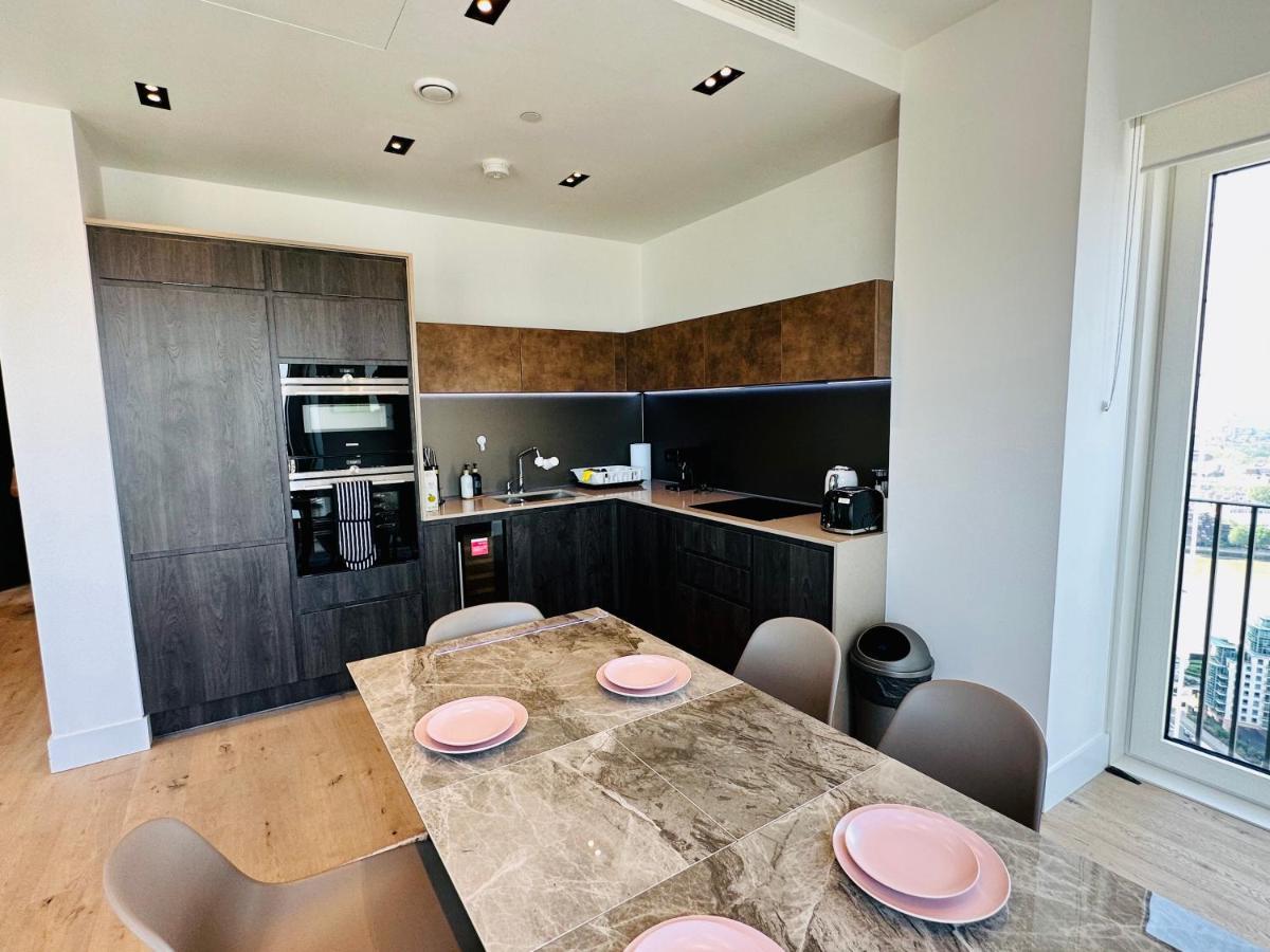 Luxury Central Flat With Stunning Views And Pool London Ngoại thất bức ảnh